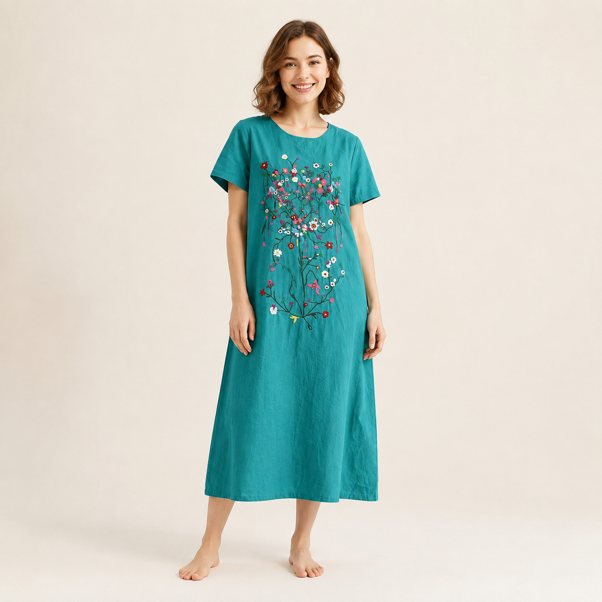 Naya Bohème — robe midi brodée verte